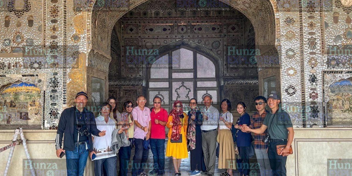 Lahore & Hunza Valley Tour tour photo