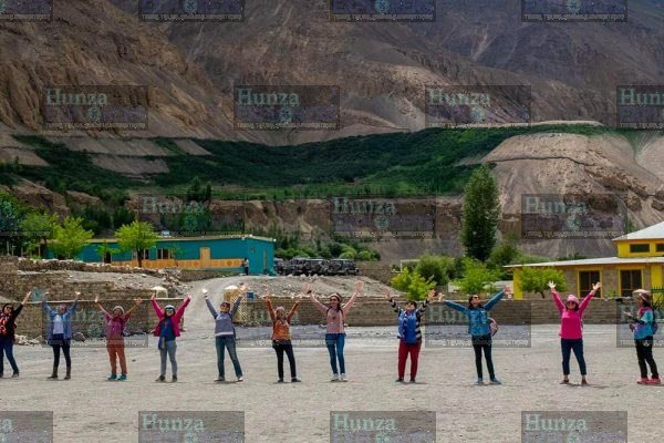 shimshal valley foreign tourists hunza explorers pakistan tour 3