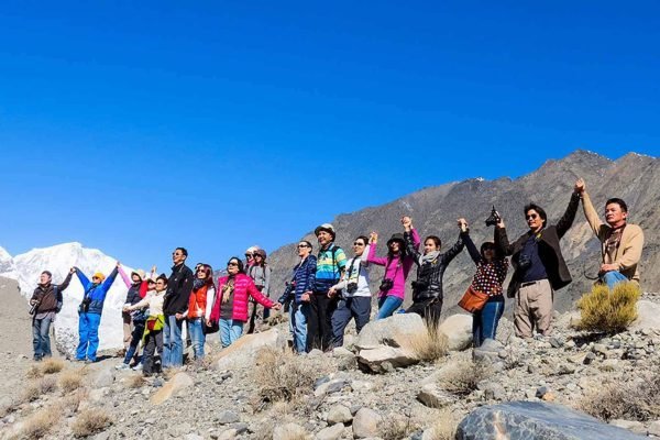tourists from thailanad in hunza pakistan hunzaexplorers 8